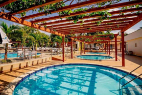 Apto com Piscina e muito Lazer em Caldas Novas GO
